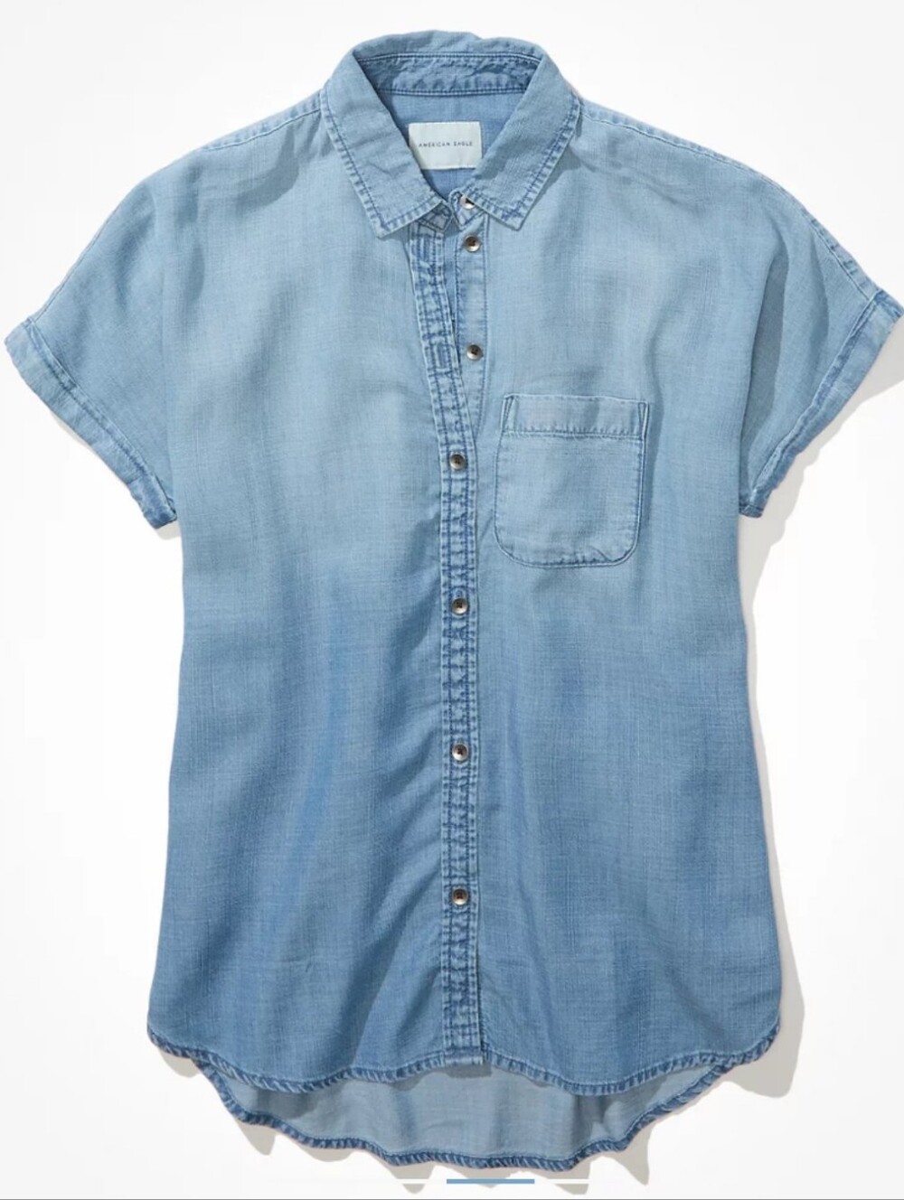 2/$40 ✨American Eagle Denim Button Up